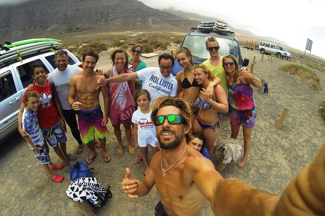 Lanzarote Surfing Session - Why Famara is the right setting for a first surf lesson
