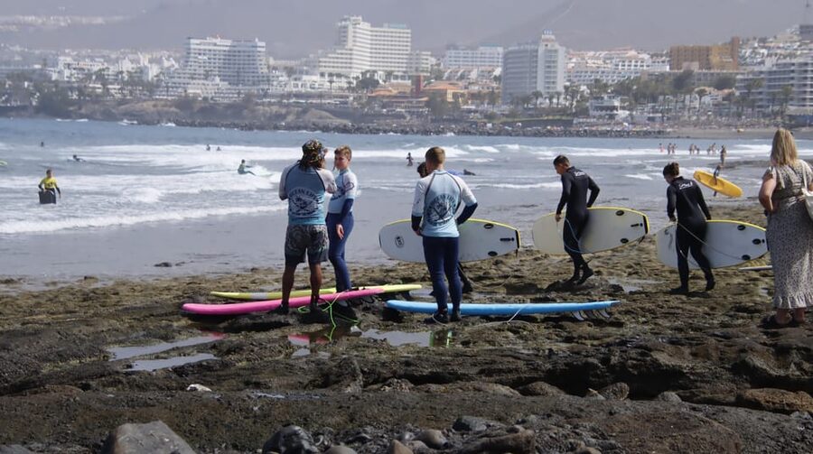 Las Américas: Inolvidable Private Surf Lesson Max 5persons - Who should skip this surf lesson