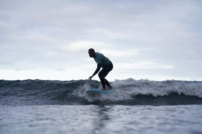 Las Palmas de Gran Canaria: Group surf lessons on La Laja beach - What the $47 price includes