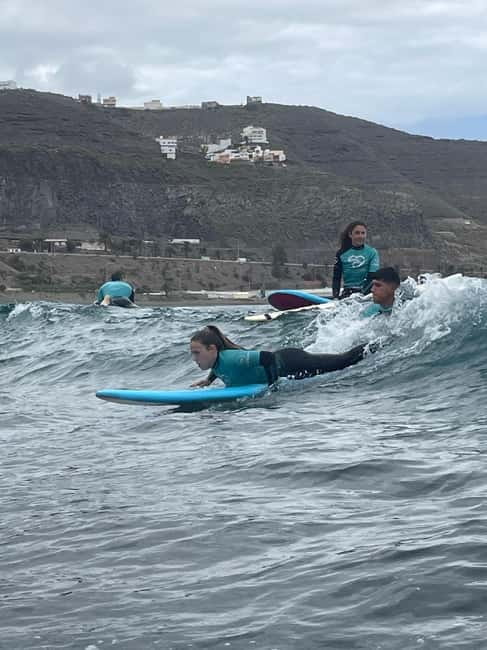 Las Palmas de Gran Canaria: Group surf lessons on La Laja beach - What to bring to La Laja