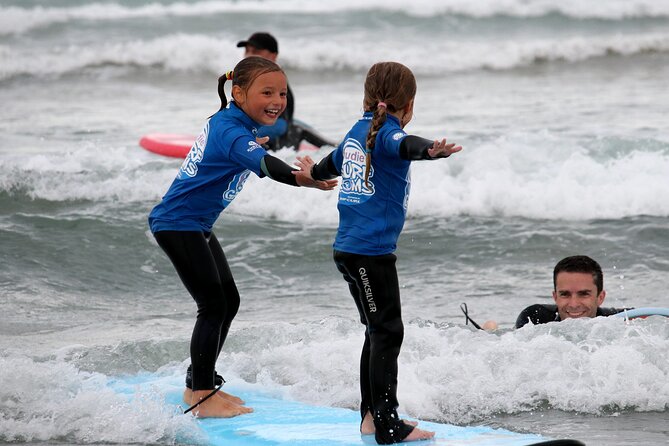Learn to Surf at Middleton Beach - Why the small group matters