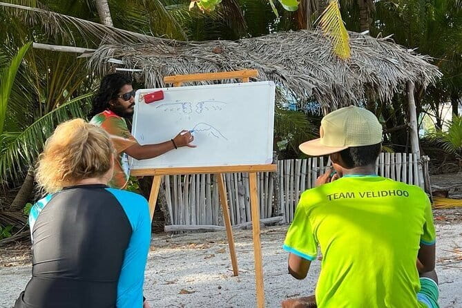 Learn to surf with Fuvahmulah Surf School - Why Fuvahmulah makes sense for a first surf lesson