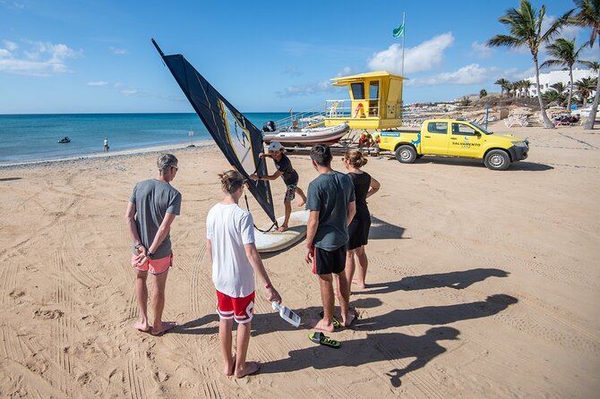 Learn to windsurf in the beautiful bay of Costa Calma - Starting at 10:00 in Costa Calma