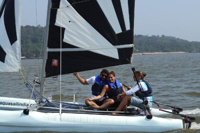 Learn Windsurfing at Bambolim Goa - Learning to windsurf at Bambolim