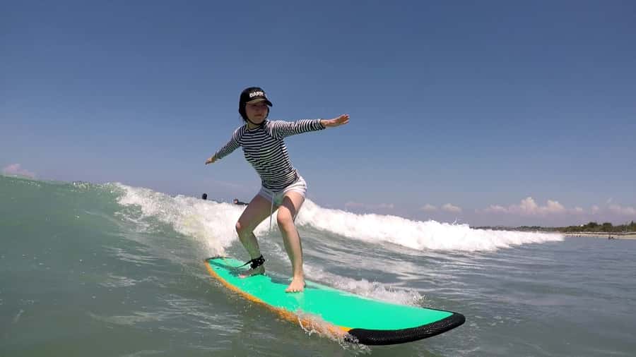 Legian Beach, Bali: Beginner or Intermediate Surf Lessons - Why the small groups matter