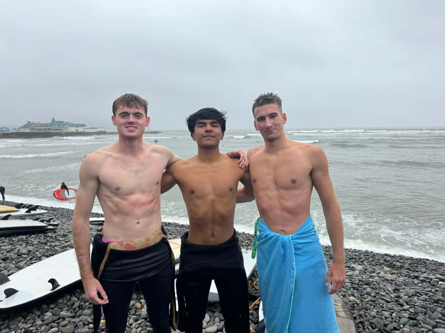 Lima: Surf Class with Equipment and Instructor - What this Miraflores surf class is really like