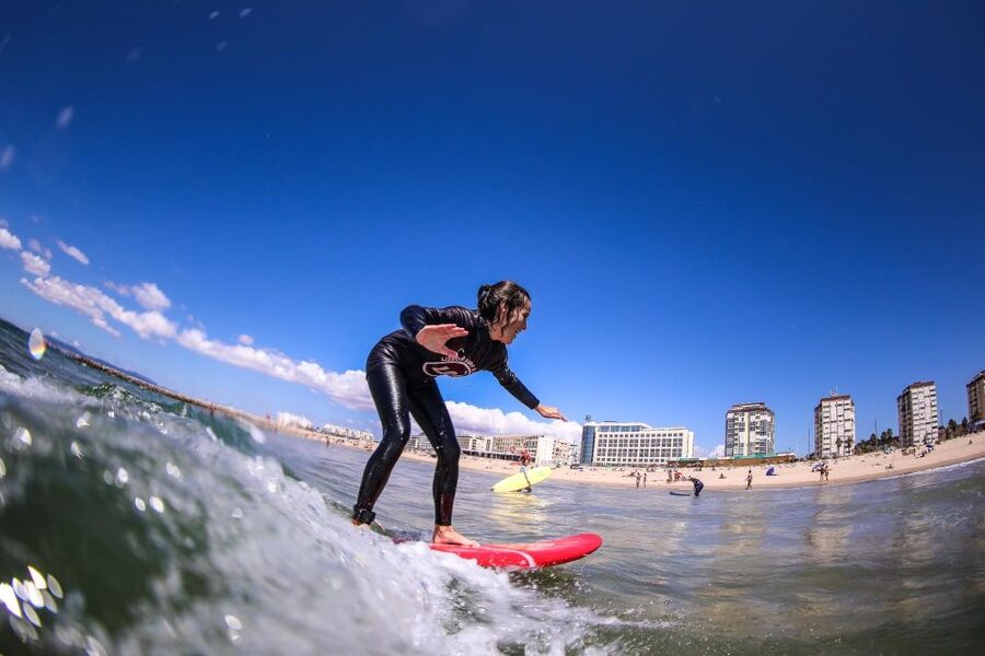 Lisbon: Capafórnia Surf Experience - What the price includes, and what it does not