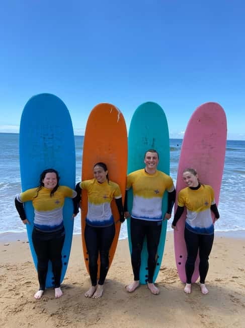 Lisbon-Cascais: Surf Local Experience - Equipment for summer and winter sessions