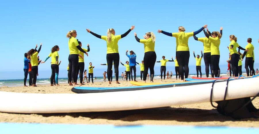 Lisbon: Guided Surfing Tour & Lessons - Meeting the instructors and getting set up