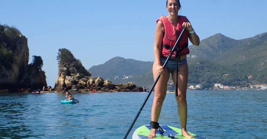 Lisbon: Stand Up Paddle Lesson in Arrábida, Setubal,Sesimbra - From Anicha-Bar to your first steady strokes