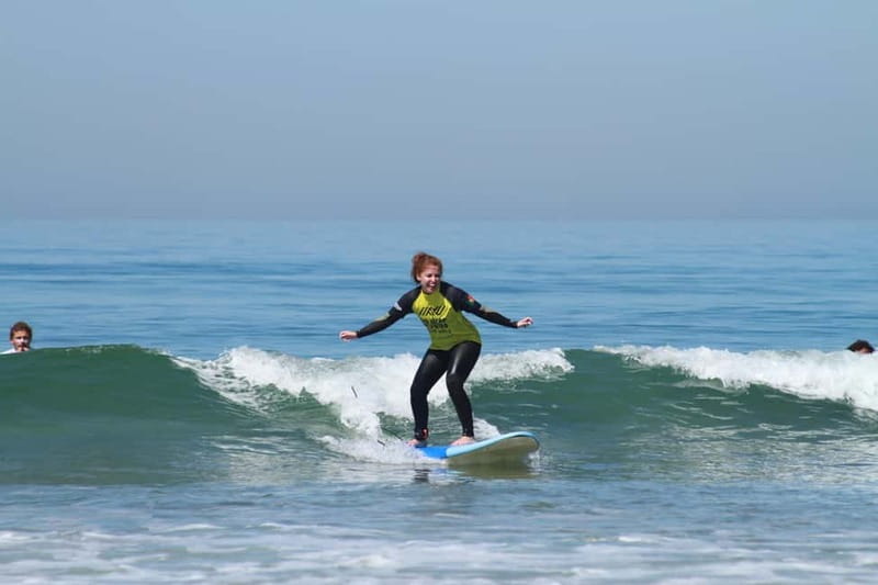 Lisbon: The Surf Instructor - surf lessons with transfer - Key points before you book