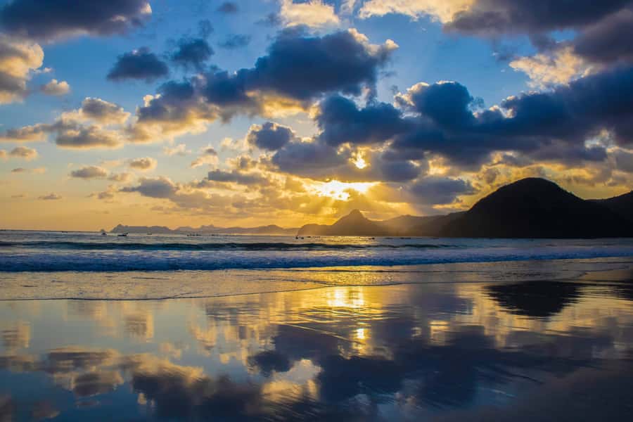 Lombok Epic: Exclusive Surfing, Beaches, and Sunset Hills - Seeing the twin bays of Tanjung Aan