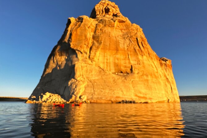 Lone Rock Beach kayak/paddleboard tour - Why Lone Rock makes a fine short Lake Powell outing