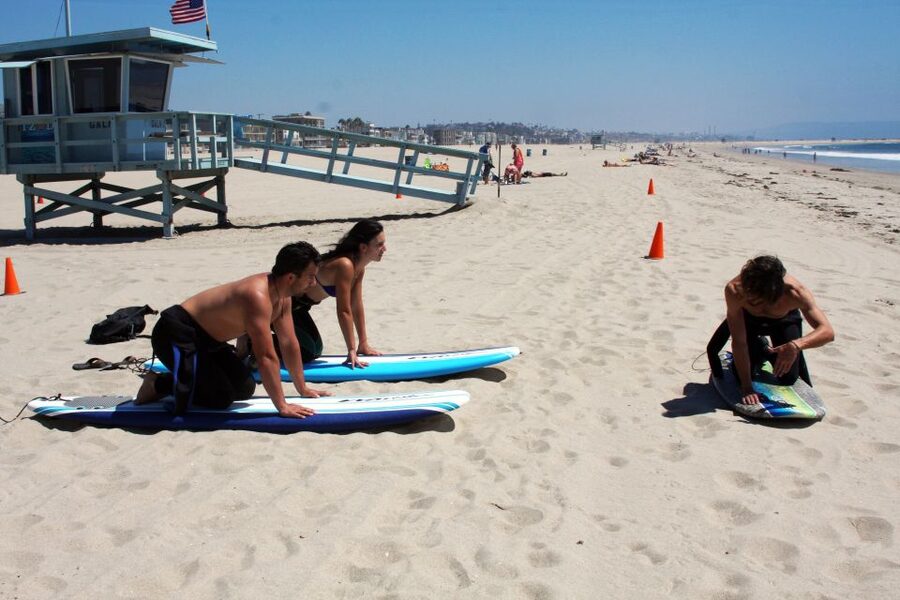 Los Angeles: Private Surfing Lesson - Meeting Near Santa Monica Beach