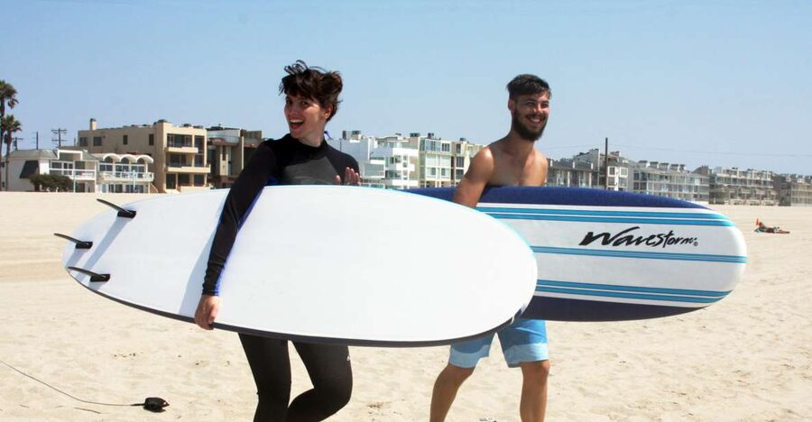 Los Angeles: Private Surfing Lesson - Getting Fitted With a Board and Wetsuit