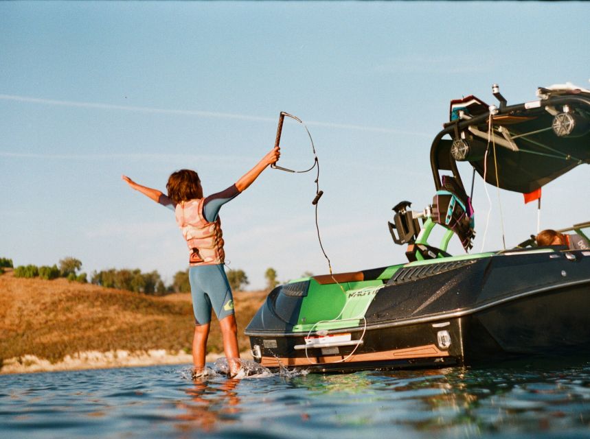Los Angeles: Wakeboarding, Wakesurfing and Tubing - What to bring, and what to leave behind