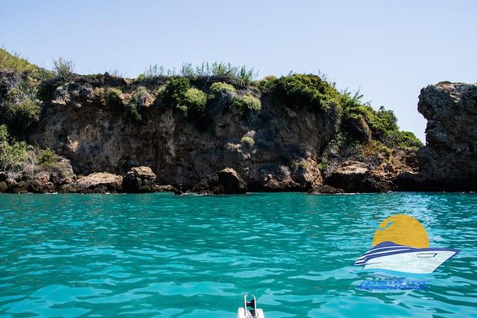 Luxury Yatch trips + Open Bar + Tapas + Paddle Surf + Snorkel - Drinks, tapas, and the open-bar question