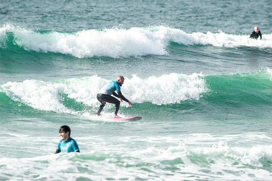 Matosinhos: Best surf Lesson with all equipment - How much water time will you really get?