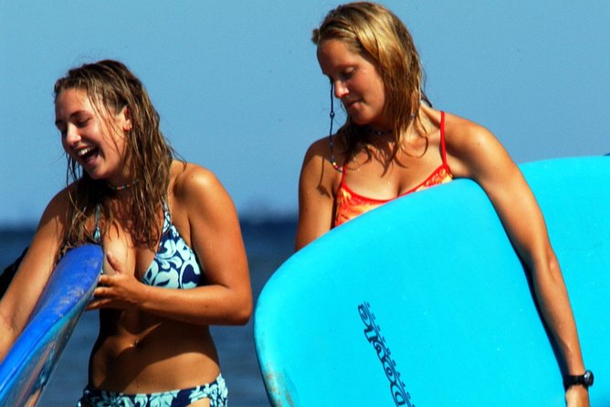 Maui Surf Instruction 101 at Kalama Beach in Kihei - Safety, crowds, and the rocky bottom