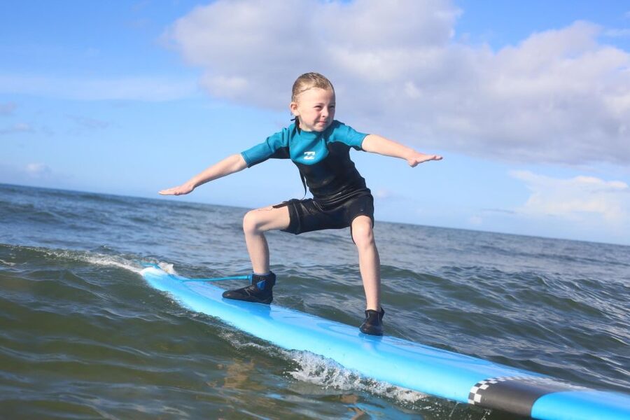 Maui: Surf Lessons for Families, Kids, and Beginners - Key points at a glance