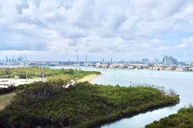 Miami Kayak and Paddleboard Rentals in Virginia Key - The beach route has a different character