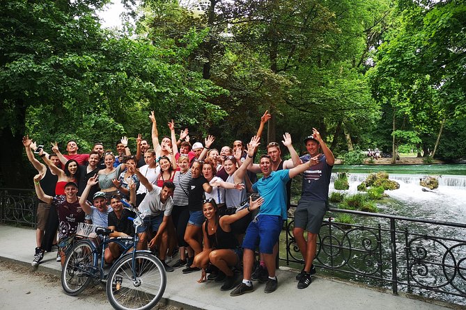 Mini Classic Bike Tour @ 4pm incl. Beer Garden & Surfers 2,5 hrs - Isartor and the ride back to the shop