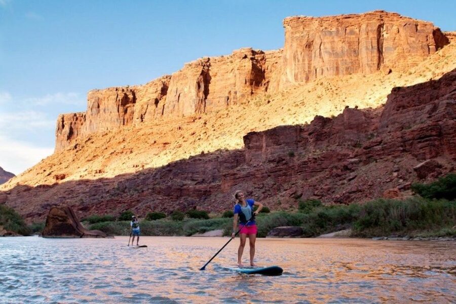 Moab: Stand-Up Paddleboard with small rapids on Colorado - Starting at Paddle Moab in Utah