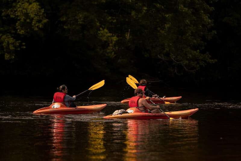 Mont-Tremblant: Self guided kayak/paddleboard on Rouge River - Sandy beaches and picnic stops