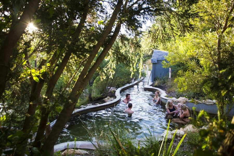 Mornington Peninsula: SUP, Hike, & Hot Springs Trip w/ Lunch - Who should book this day?