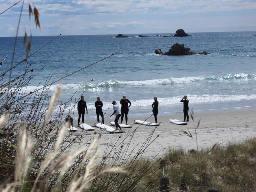 Mount Maunganui: Group Beginner Surf Lesson - The first part of the lesson: safety and surf basics