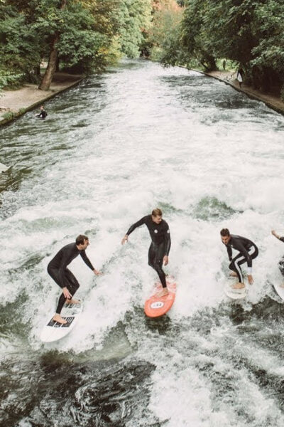 Munich: Eisbachwelle River Surfing Experience