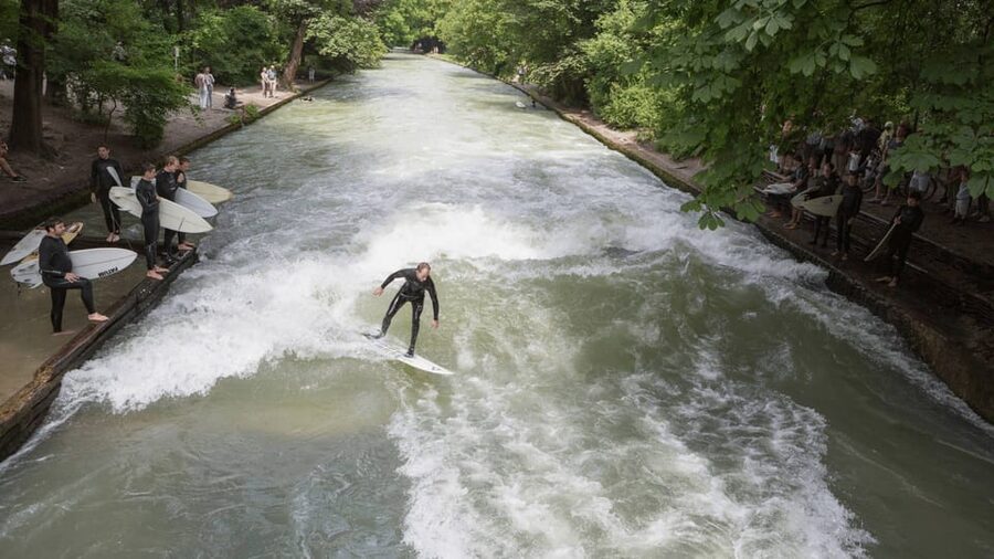 Munich: Eisbachwelle River Surfing Experience - Learning the technique before your first attempt