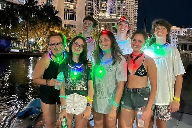 Night on Paddleboard Under the Lights Experience in Fort Lauderdale - What the guide adds to the evening