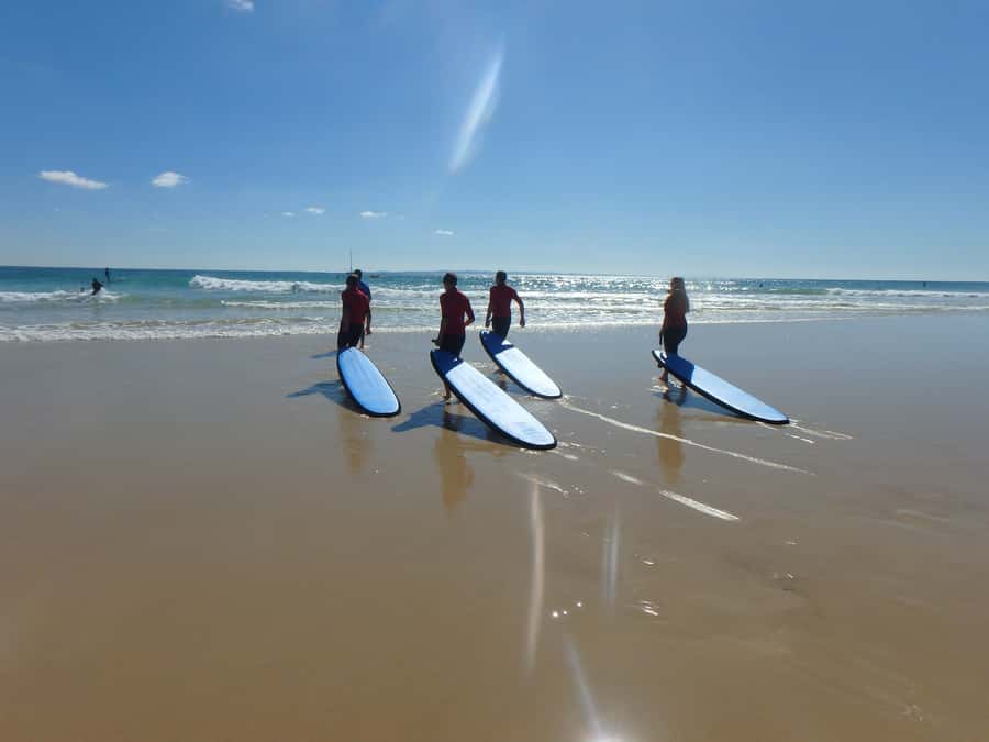 Noosa: Epic Learn to Surf Safari 4x4 - Double Island Point - The main practical limits to consider