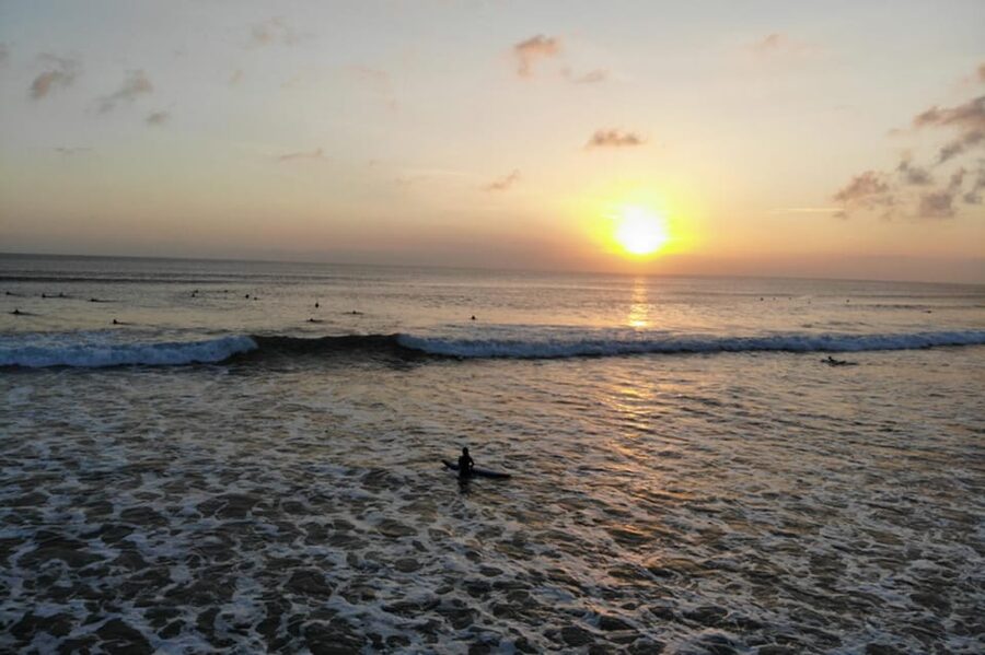 Oahu: Beginner Group Surf Lesson on North Shore - Learning to Paddle and Stand
