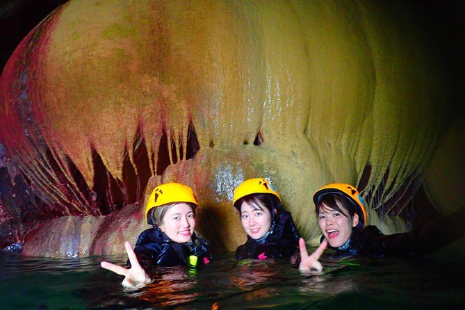 Okinawa Miyako 3set Beach SUP, Snorkeling,Pumpkin Cave,Canoeing - A morning on the board with SUP