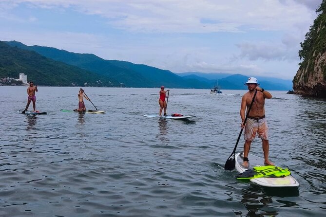 Paddleboard adventure to the arches of Mismaloya - The first 20 to 25 minutes on Mismaloya Beach