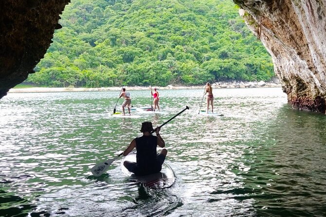 Paddleboard adventure to the arches of Mismaloya - Swimming and snorkeling near Los Arcos