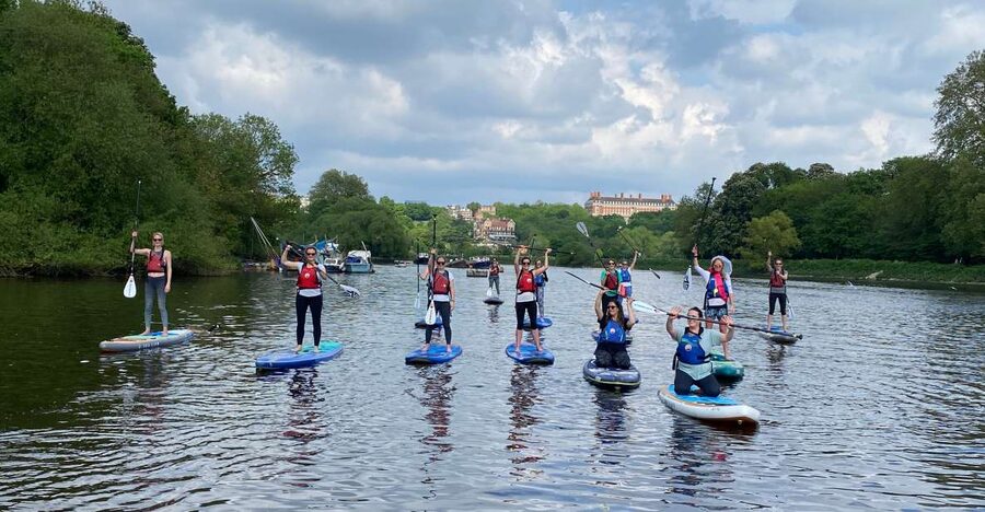 Paddleboard Experience on the beautiful Thames at Richmond - Learning to stand without rushing it