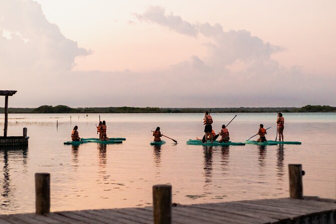 Paddleboarding and/or kayaking tour at sunrise in the lagoon of Bacalar - Setting out at 5:30 am from Costera 599