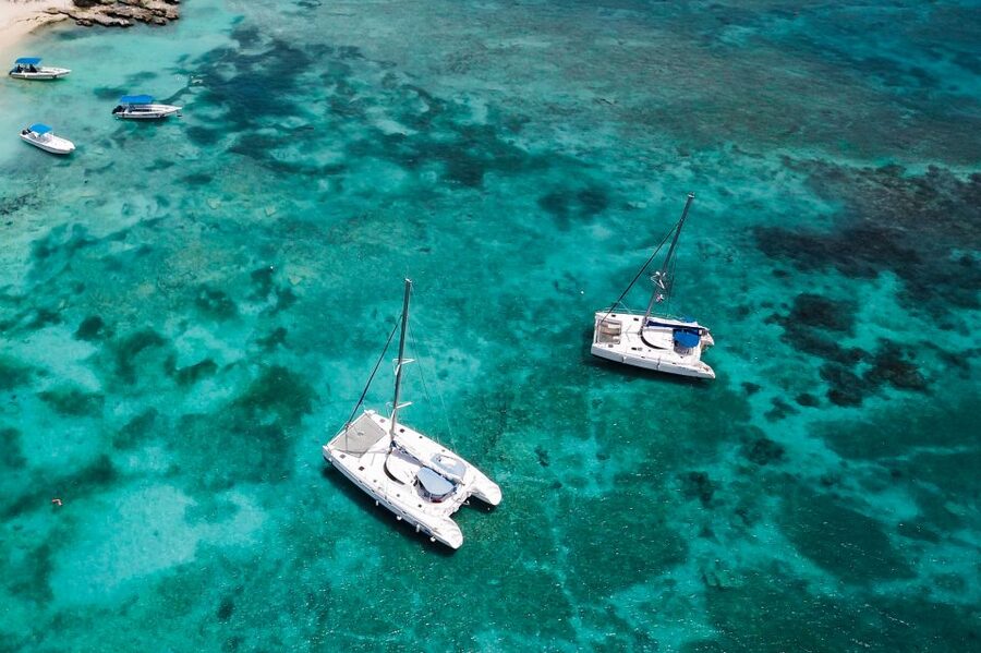 Paros: Private Catamaran Cruise with Lunch, Drinks & SUP - Swimming and snorkeling in clear Aegean water