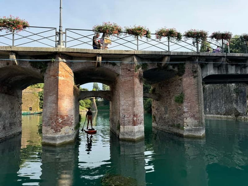 Peschiera del Garda SUP experience: Sightseeing tour on Lake Garda - The first paddle across Lake Garda