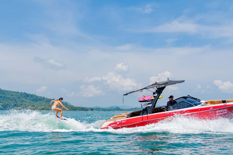 Phuket: Private Wakesurf Experience by Malibu Boat - How the session may feel for different riders