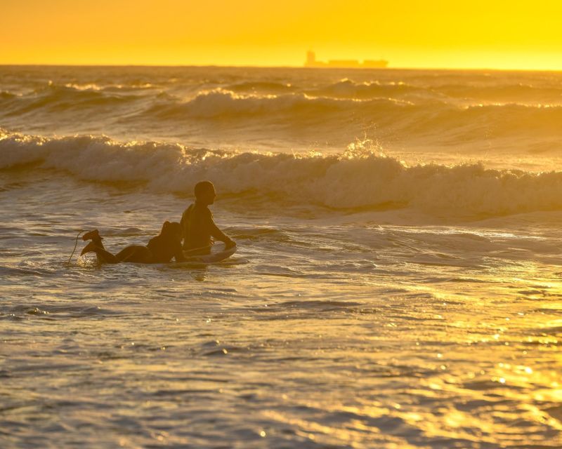 Porto: Small Group Surfing Experience with Transportation - Small groups make a real difference