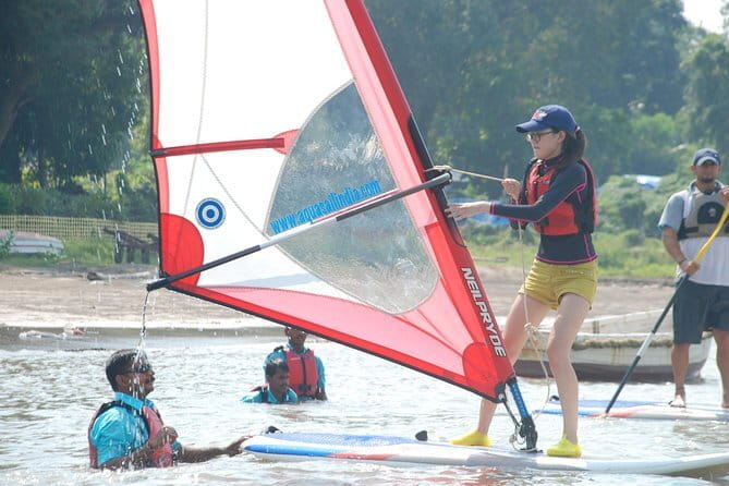 Private Beginner Windsurfing Course in Mandwa - Key points before you book