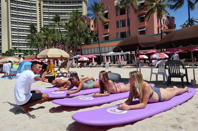 Private Group Surf Duo by Waikiki Beachboys at the Royal - Who will get the most from this lesson