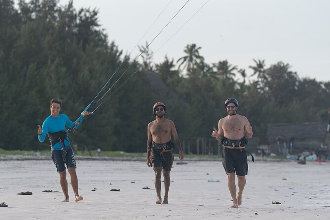 Private Kitesurfing Discovery in La Ventana - Learning what the wind is doing