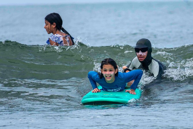 Private Surf Class with Certified Instructor in Cartagena - Hugo’s teaching style and what it means for you