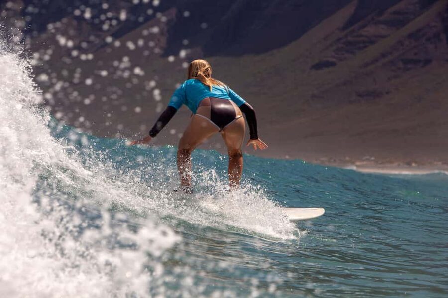 Private Surfing in Lanzarote: Enjoy the waves just for you - ALL LEVELS - Why private coaching changes the first surf lesson