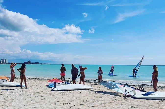 Private Windsurfing Lessons in Aruba - Who should book this windsurfing lesson?